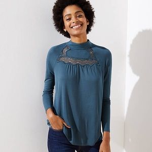 🆕 LOFT lace yoke top